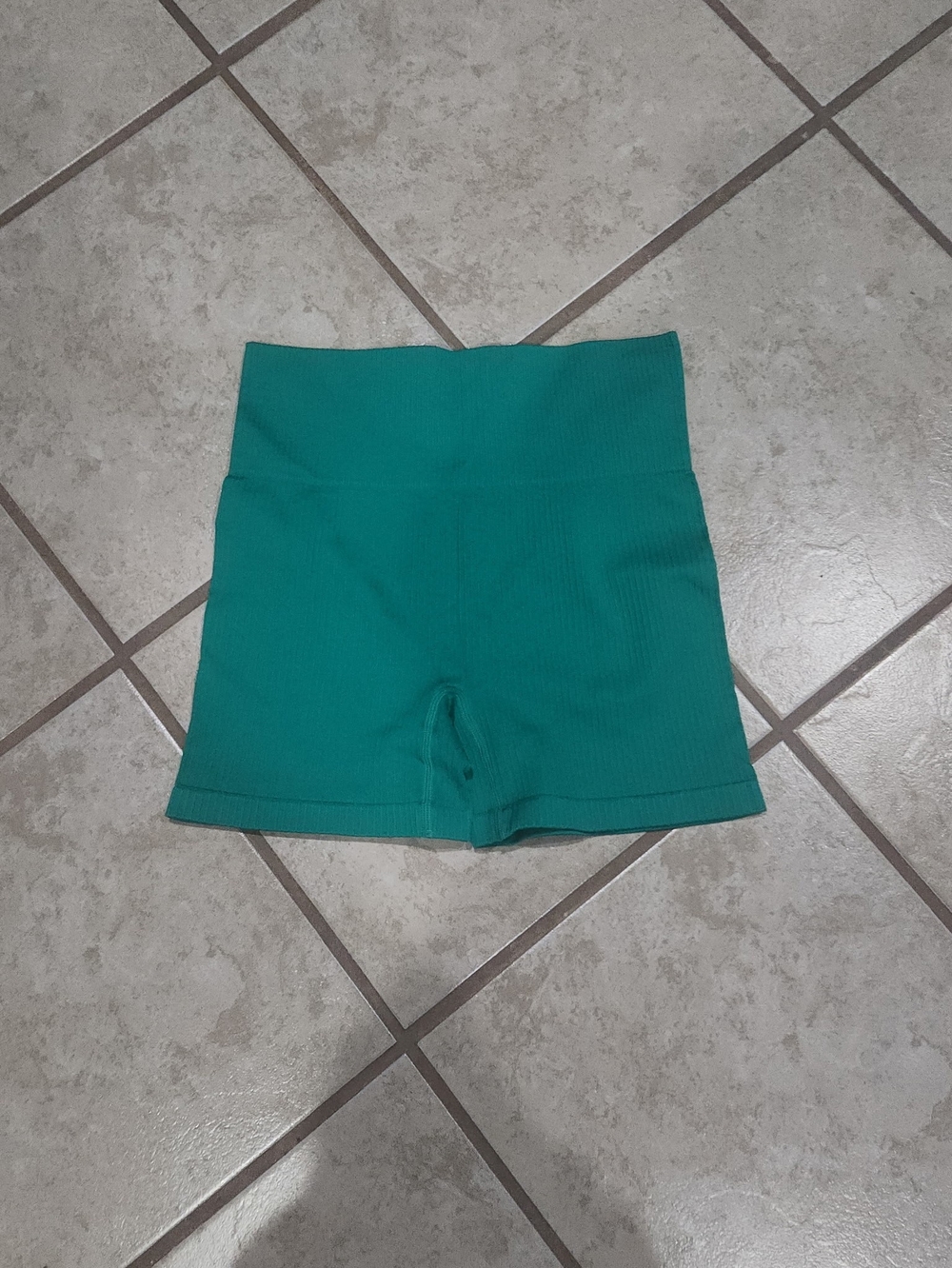 ZYIA Ribbed High-Waist Green Hustle Shorts